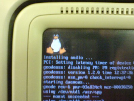 linux_on_plane.jpg